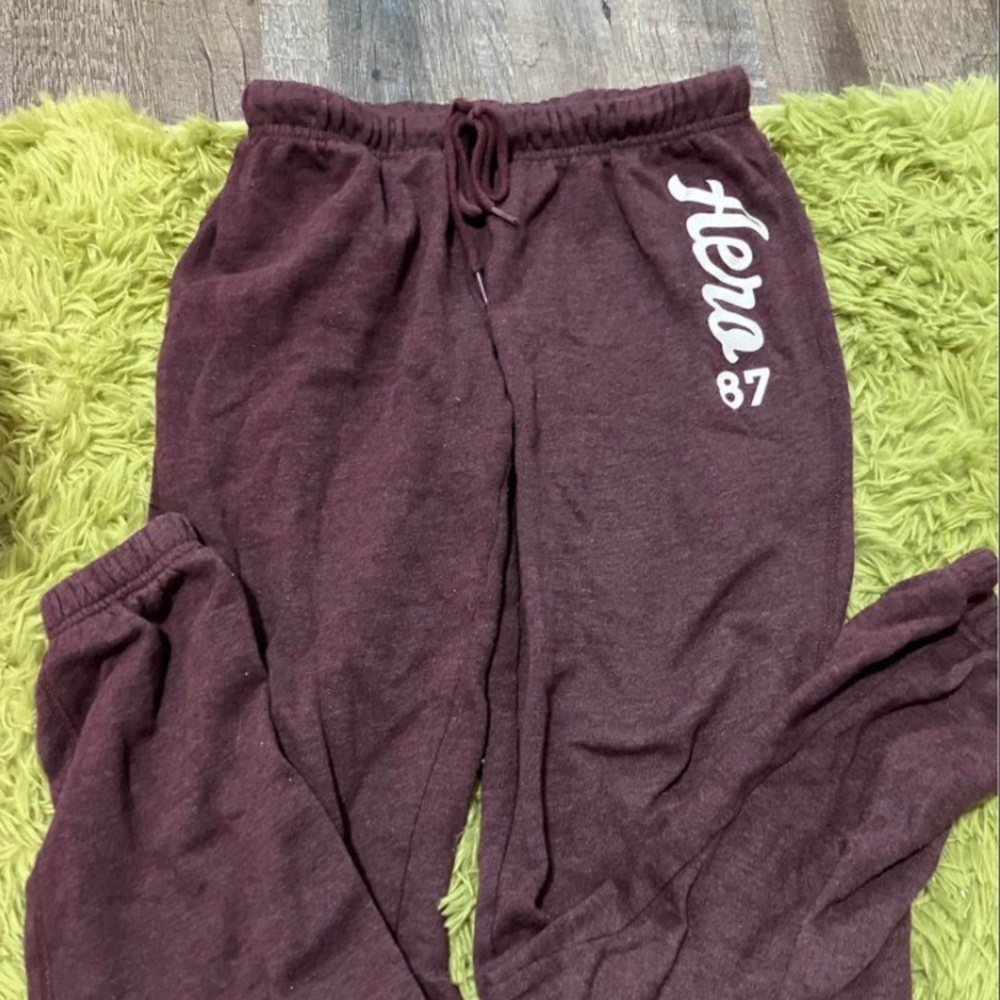 Small Women’s Aeropostale Maroon Joggers